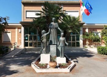 I salesiani salutano don Alvaro e don Nicola e accolgono il nuovo parroco