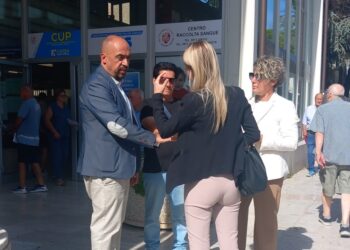 «Sanità al collasso», alla protesta di Patrizia De Rosa si unisce il campo largo del centrosinistra