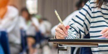 Lotta alla dispersione scolastica, 12 progetti finanziati: 791mila euro a testa