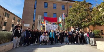 Il Pantini-Pudente alla Marcia per la Pace Perugia-Assisi, «L’educazione civica non è solo teoria»