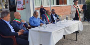 Non solo Trignina. Al sit-in con Di Pietro il Comune di Vasto chiede «una vera variante alla SS16»