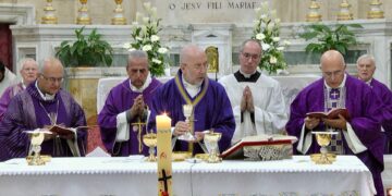 Le esequie del cardinale Menichelli: Marche e Abruzzo salutano “don Edoardo”