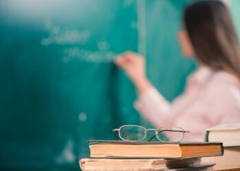 Pnrr scuola, pubblicato il maxi-concorso per 1.306 docenti in Abruzzo: domande entro il 29 ottobre