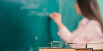 Pnrr scuola, pubblicato il maxi-concorso per 1.306 docenti in Abruzzo: domande entro il 29 ottobre