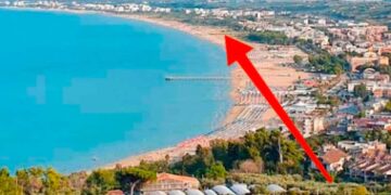 “Marina di Vasto”, il dirigente comunale dà l’ok alla propria richiesta. «È contrario alle norme»
