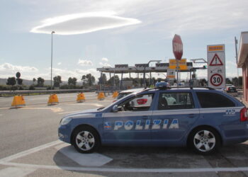 Tamponamento tra camion vicino al casello di Vasto sud, un ferito. Chiusa la corsia di sorpasso