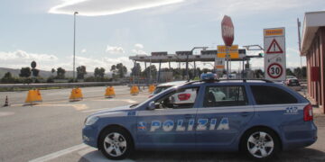 Tamponamento tra camion vicino al casello di Vasto sud, un ferito. Chiusa la corsia di sorpasso