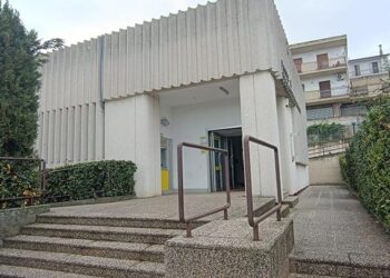 Anziana scippata a Monteodorisio: due malviventi le rubano la pensione