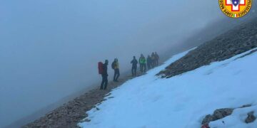 Escursioniste in difficoltà sul Corno Grande a causa della nebbia, salvate dal Soccorso alpino