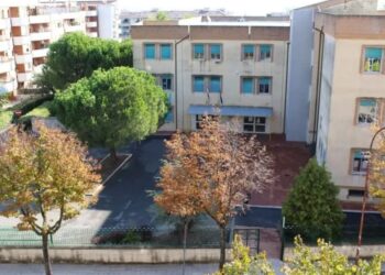 Infiltrazioni nella scuola Martella, lunedì si torna tra i banchi: «Situazione sotto controllo»