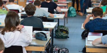 “Non più di 20 per classe”, Sinistra Italiana avvia raccolta firme per proposta di legge sulla scuola
