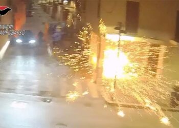 Assalti ai bancomat: arrestate quattro persone, tre denunciati. La base nel Foggiano