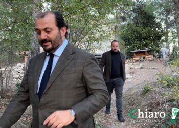 Rifiuti alle proposte di aiuto e «ingerenze esterne», il legale della “famiglia nel bosco” rimette il mandato