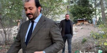 Rifiuti alle proposte di aiuto e «ingerenze esterne», il legale della “famiglia nel bosco” rimette il mandato