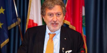 Abruzzo quarto per crescita dal 2019, Marsilio: «Fiducia alle imprese e agli investimenti»