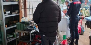Tonnellate di rifiuti metallici stoccati illecitamente: i carabinieri denunciano due persone