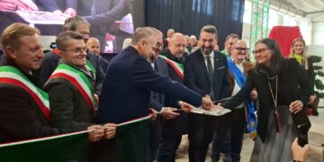 Taglio di nastro per il biodigestore Ecolan: da gennaio oltre 3,5 milioni di biometano all’anno