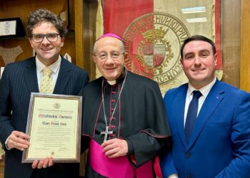 Mons. Forte cittadino onorario di Vasto: «Affido la città, crogiuolo di cultura, a San Michele»