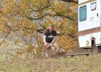 Casa nel bosco, la Corte: 60 giorni per decidere. Avvocati: non ascoltati i bambini, leso diritto Onu