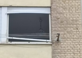 Mancano le case popolari, ma il palazzo di Punta Penna è abbandonato da 1400 giorni