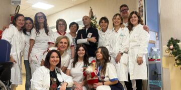 Cambio al vertice di Geriatria, il personale ringrazia De Laurentiis: «Lavoro prezioso»