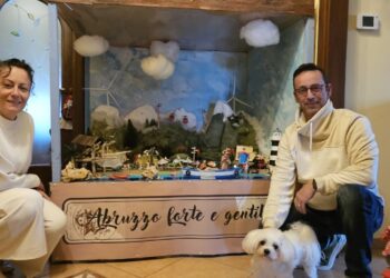 La Natività sul mare: nel presepe di Giuseppe e Monica l’Abruzzo in tutta la sua bellezza