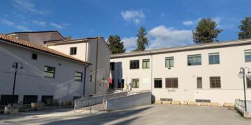 Tribunale dei minori conferma: i bimbi restano nella casa famiglia. Disposta perizia psico-diagnostica