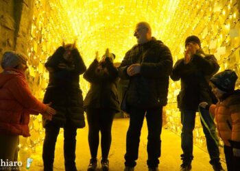 Un archivio poetico della comunità nel tempo: a Furci il Vicolo dei desideri diventa permanente