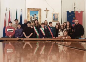 Ian Costantini è il sindaco dei ragazzi: insediato il Consiglio comunale dei giovani