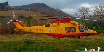 Esplosione a San Buono, ferito un uomo: soccorso in eliambulanza