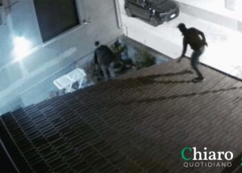 Ancora un furto a San Salvo: i ladri si arrampicano e passano dal tetto del vicino