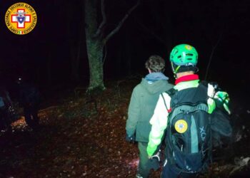 Bloccati dalla neve, quattro giovani escursionisti salvati dal Soccorso alpino e speleologico