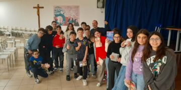 Daniele Nicastro incontra gli alunni della “Paolucci”: «la magia del racconto si fa scuola»