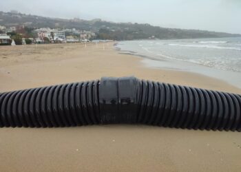 Sulla spiaggia riemergono gli scarichi mentre per Fosso Marino la soluzione è ancora un punto interrogativo