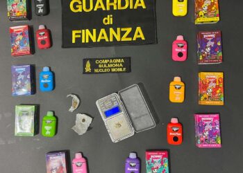 Stupefacenti da “svapare”, la guardia di finanza sequestra dispositivi elettronici