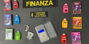 Stupefacenti da “svapare”, la guardia di finanza sequestra dispositivi elettronici