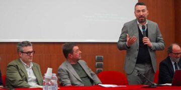 Agricoltura e fotovoltaico, «Se un terreno non rende, è giusto consentire l’installazione di pannelli»