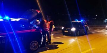 Banditi in azione al centro commerciale “Costa Verde”: rapinata la gioielleria