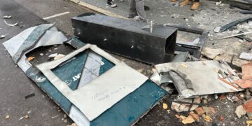 L’auto, le immagini e un salto di corrente: elementi e problemi delle indagini sull’assalto al bancomat