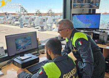 Usa il gasolio “agevolato” del motopeschereccio per l’auto, scoperto e sanzionato