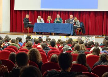 Legalità e cittadinanza attiva: “Il coraggio del dissenso”, dialogo tra studenti e adulti