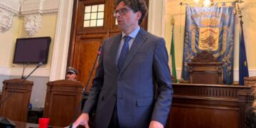 Menna vince, il centrosinistra no. Dietro il flop della coalizione c’è anche la battaglia su Vasto