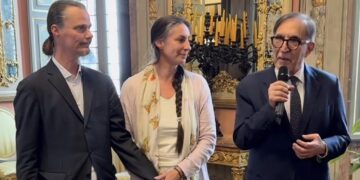 Catherine e Nathan ricevuti da La Russa: «Qui per tornare a essere una famiglia»