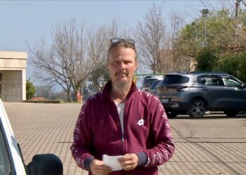 Nathan: «Se non possono tornare  casa, preferisco che i bambini restino qui. Stop alle proteste»