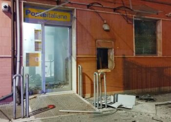 Doppia esplosione nella notte: fatto saltare in aria il postamat di Montenero di Bisaccia