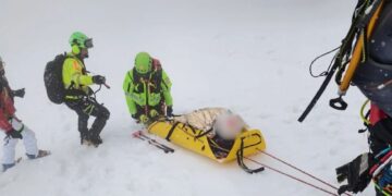 Travolti da una valanga sulla Maiella, quattro alpinisti salvati in condizioni proibitive