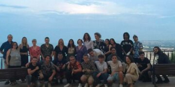 Gli ex alunni ricordano la professoressa Marisa Olivieri: «Grazie per aver creduto in noi»