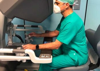 A Chieti primo paziente operato per un tumore con il robot Da Vinci