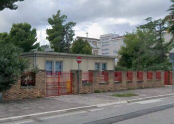 Chiusura dell’asilo per emergenza idrica, la cooperativa: «Adottate subito le contromisure»