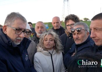 Tempi più lunghi per riportare l’acqua nelle case: almeno 1 settimana. Ciciliano: «Autobotti prioritarie»